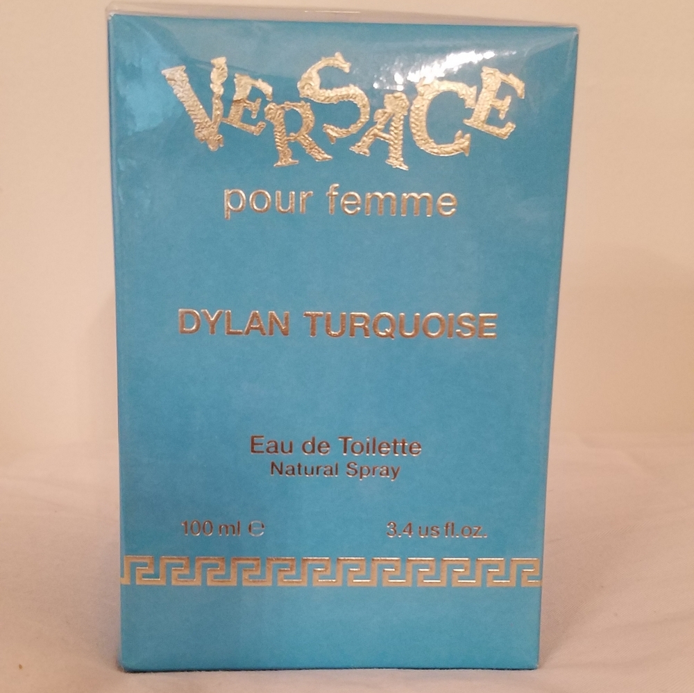 Dylan Turquoise Perfume By Versace